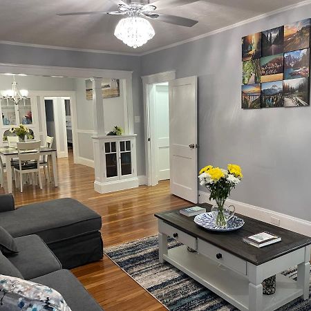 Boston Luxury Condo Style Rooms Luaran gambar